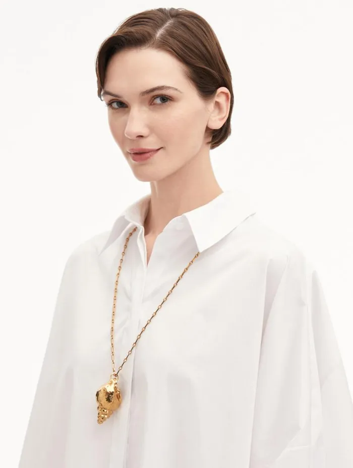 Women Coral and Shell Pendant Necklace Gold Oscar De La Renta Necklaces Women Coral and Shell Pendant Necklace Gold Oscar De La Renta Necklaces