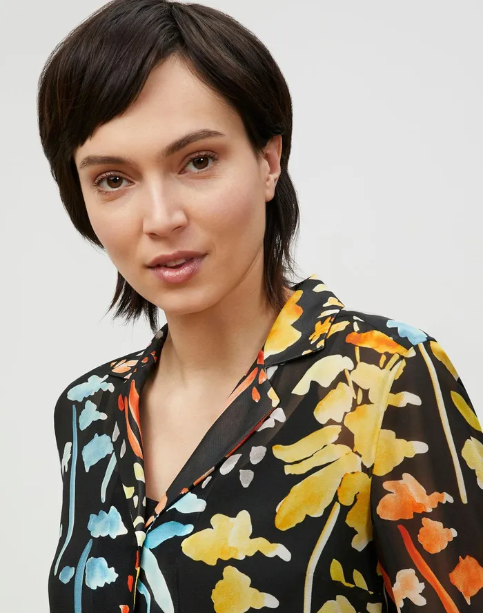 Women Lafayette 148 New York Blouses and Shirts Petite Rigby Blouse In Blooming Eden Print Silk Black Multi