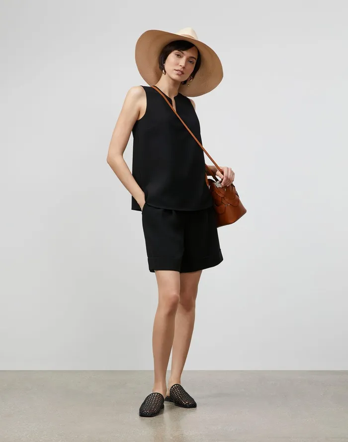 Women Lafayette 148 New York Pants and Shorts Petite Ellis Pleated Short In Finesse Crepe Black