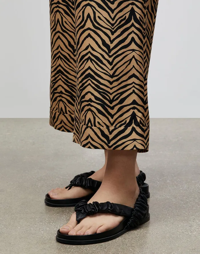 Women Lafayette 148 New York Pants and Shorts Petite Riverside Cropped Pant In Mini Zevron Print Shantung Honeynut Multi