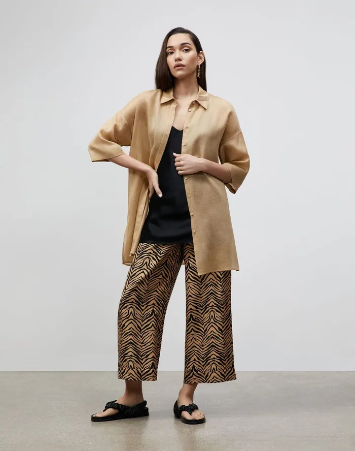 Women Lafayette 148 New York Pants and Shorts Petite Riverside Cropped Pant In Mini Zevron Print Shantung Honeynut Multi