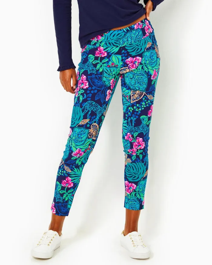 Women Lilly Pulitzer Bottoms UPF 50 Luxletic 28 Low Tide Navy Bouquet All Day Golf Women Lilly Pulitzer Bottoms UPF 50 Luxletic 28 Low Tide Navy Bouquet All Day Golf