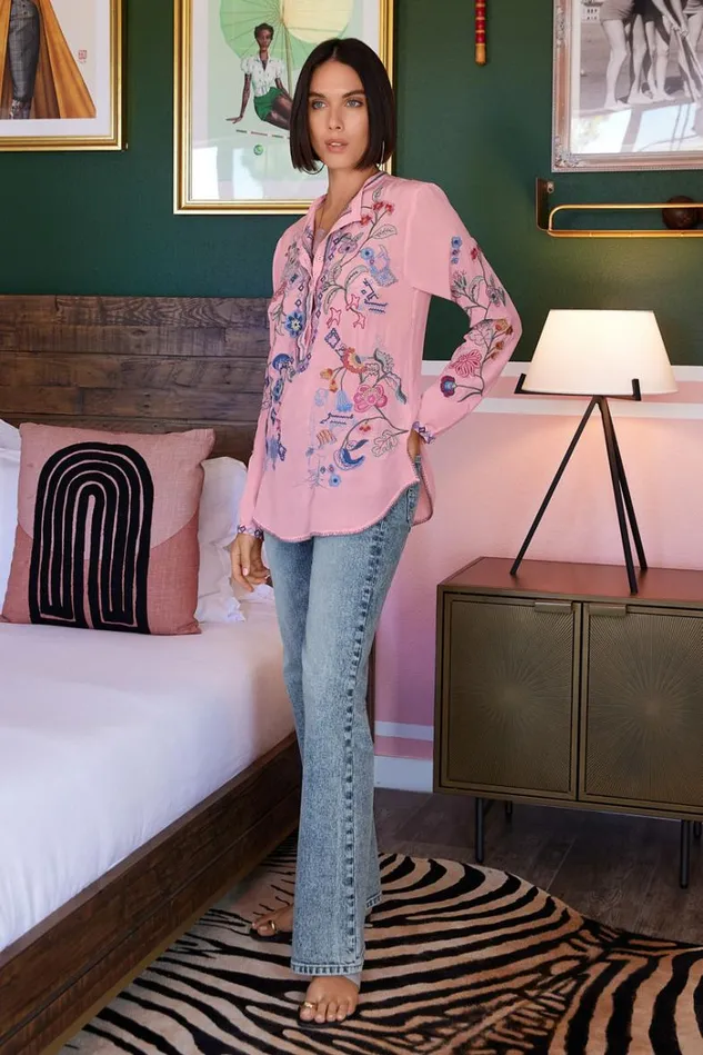 Women NYA BLOUSE Taffy Johnny Was Tops Women NYA BLOUSE Taffy Johnny Was Tops