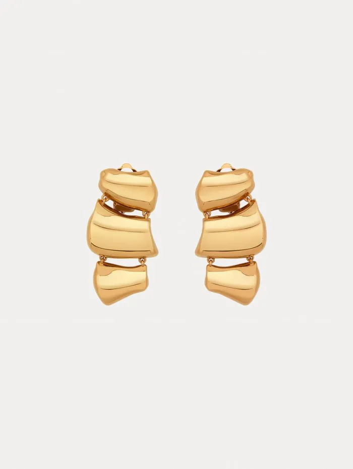 Women Sculpted Metal Drop ClipOn Earrings Gold Oscar De La Renta Earrings