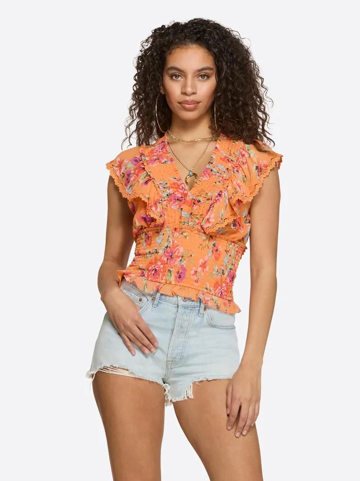 Women Tops and Tees Jessica Simpson Lilianna Top In Watercolor Roses