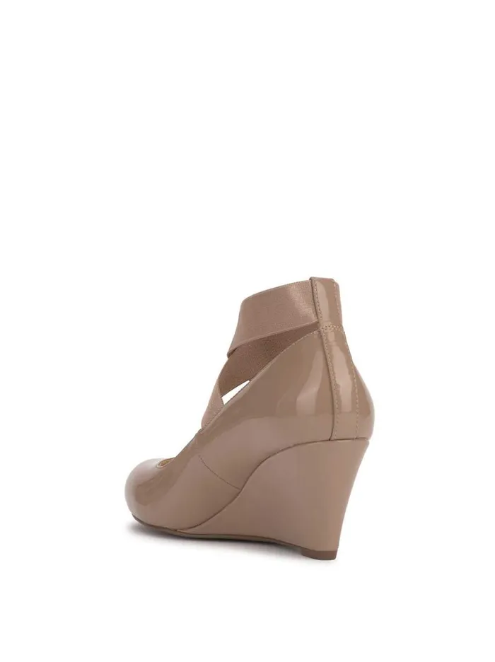 Women Wedges Jessica Simpson Saedra Wedge In Chai Latte